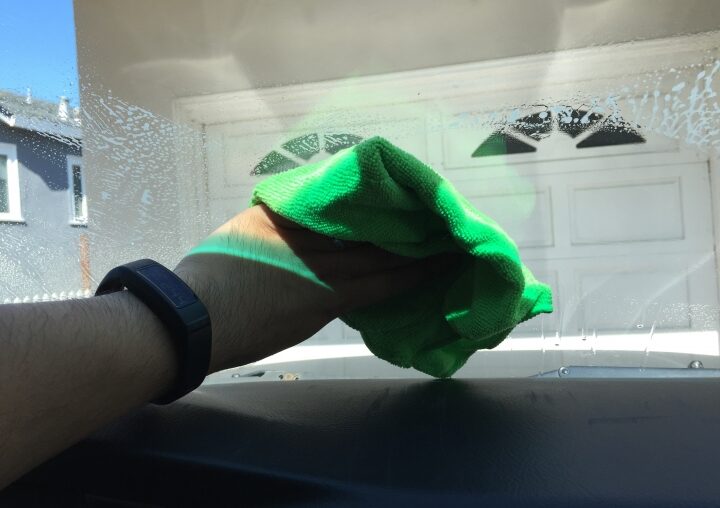 How to Clean the Inside of your Windshield