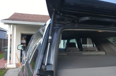 4th gen 4runner tailgate struts 5