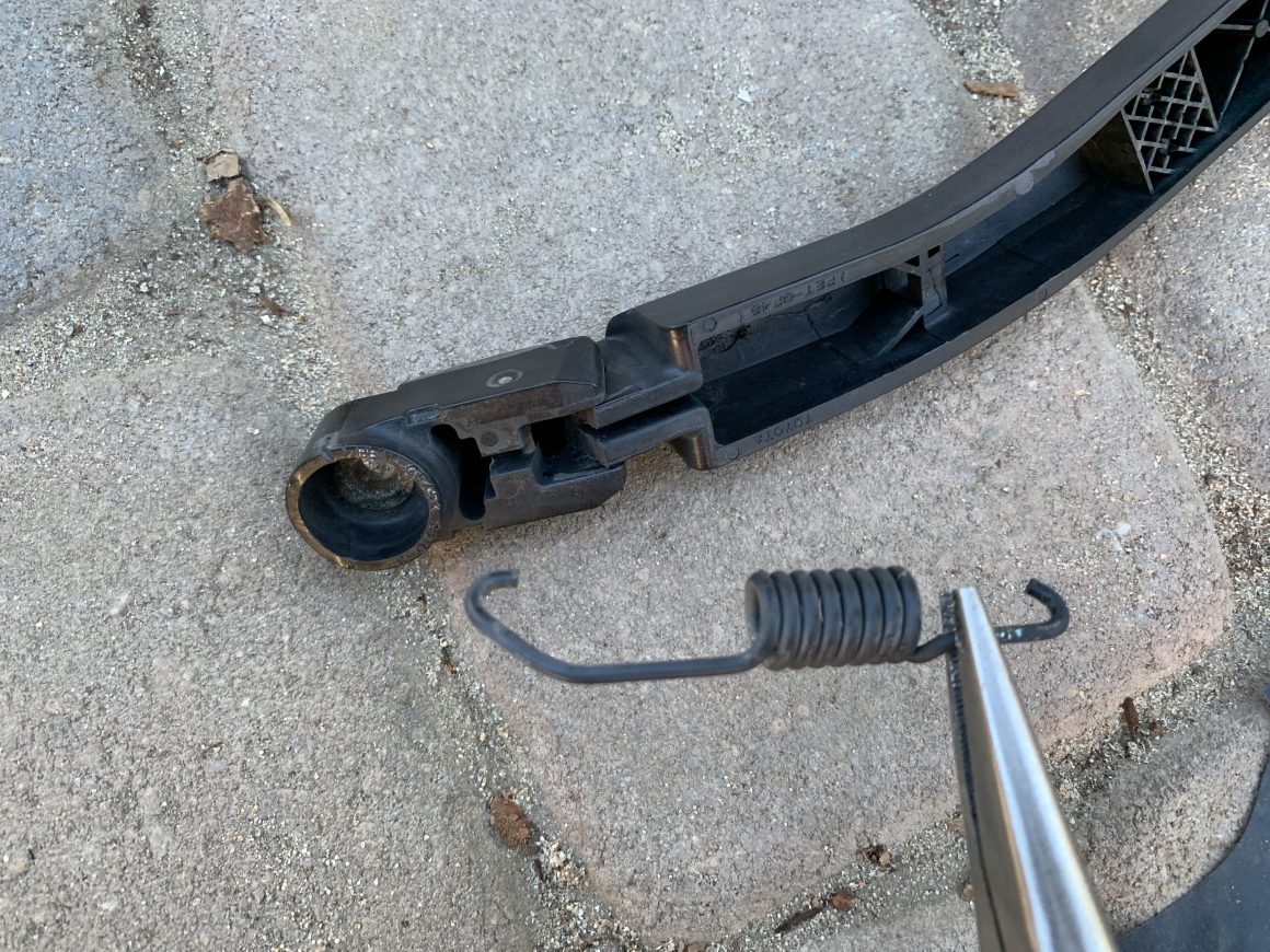 Rear Wiper Arm Not Making Full Contact 4th Gen Toyota 4Runner The