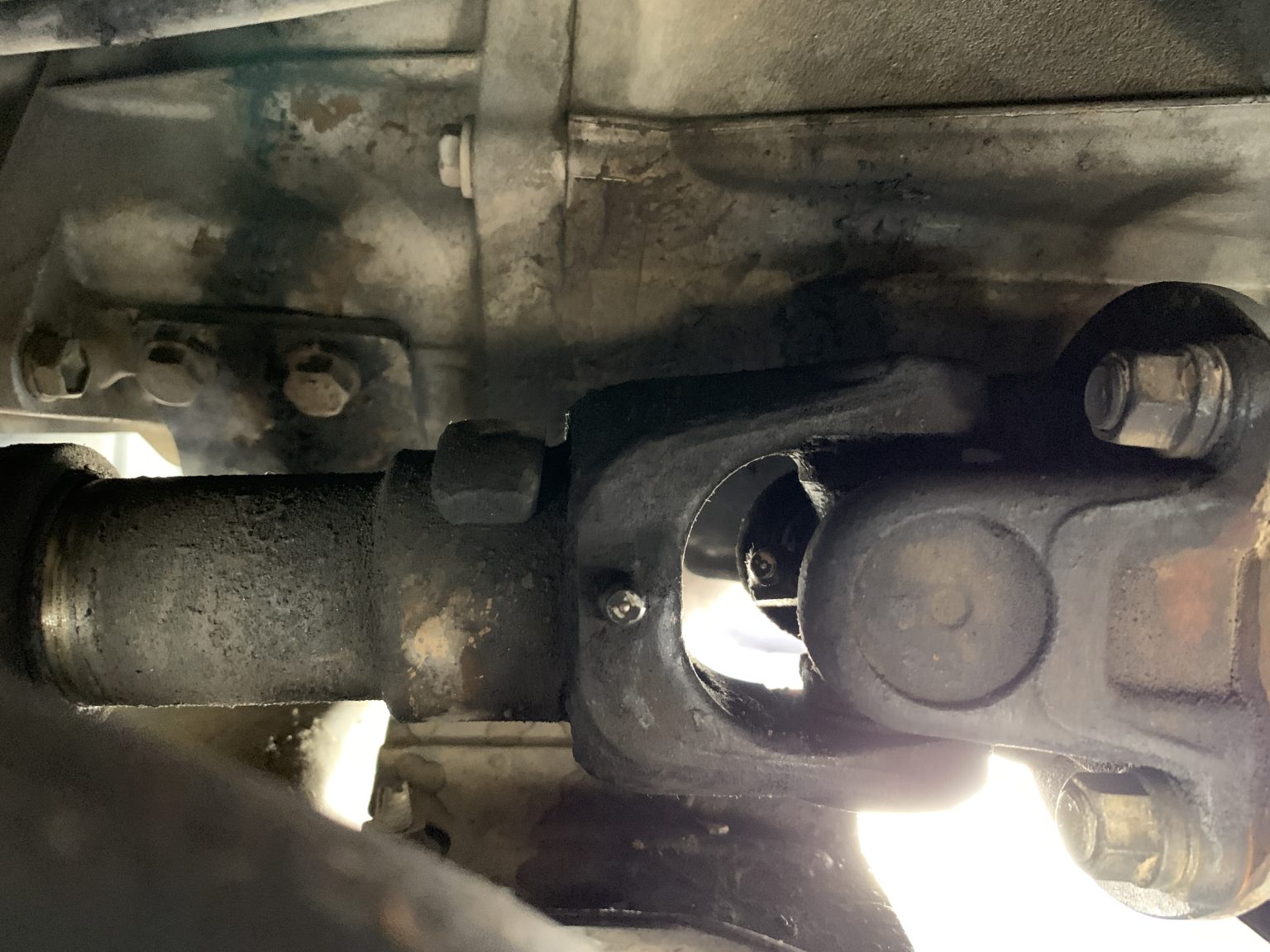 How to Grease the Driveshaft 4th Gen Toyota 4Runner The Track Ahead