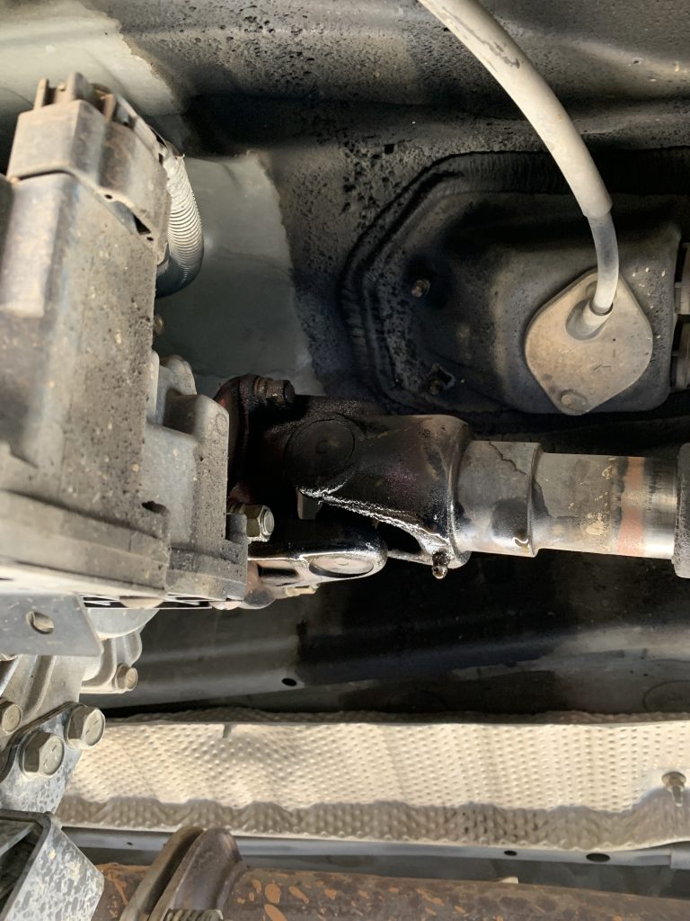 How to Grease the Driveshaft 4th Gen Toyota 4Runner The Track Ahead