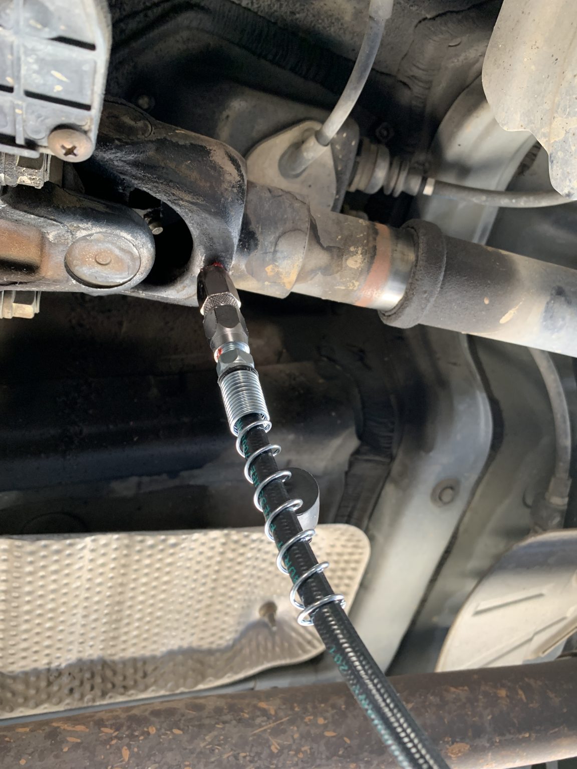 How to Grease the Driveshaft 4th Gen Toyota 4Runner The Track Ahead