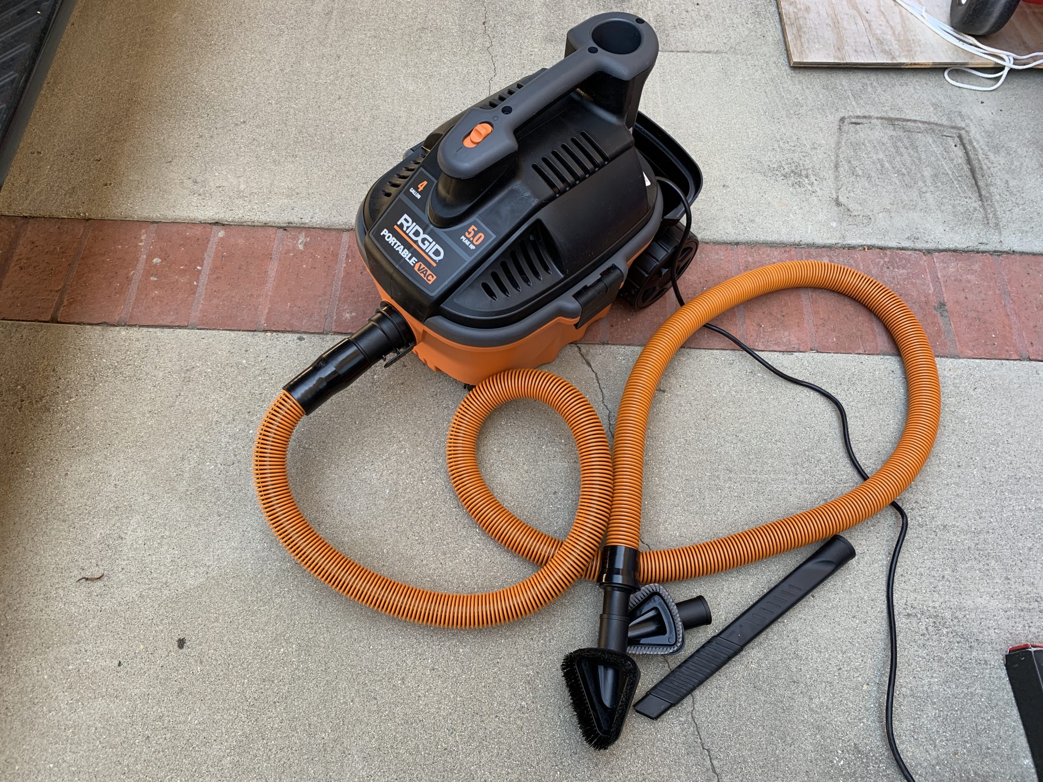 The Perfect Shop Vac for Car Detailing Ridgid 4Gallon Wet/Dry Shop