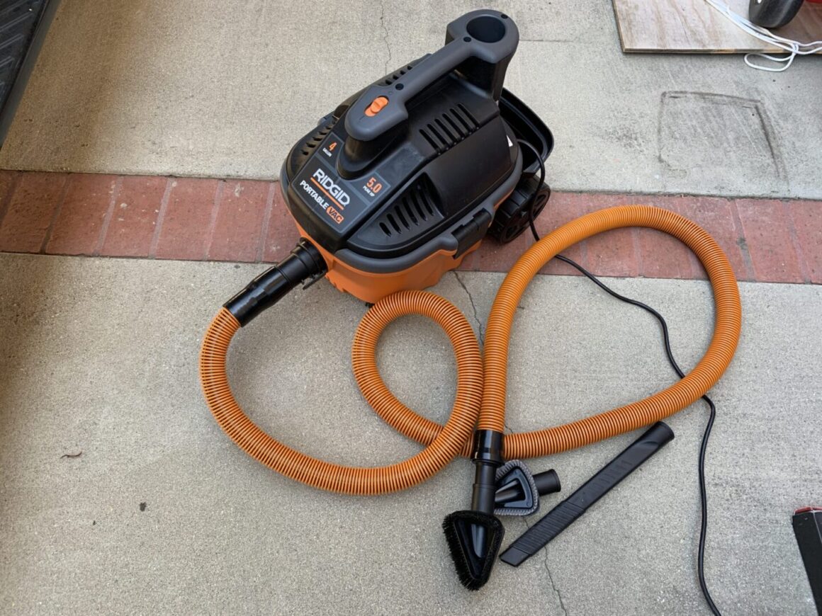 ridgid shop vac with car cleaning kit