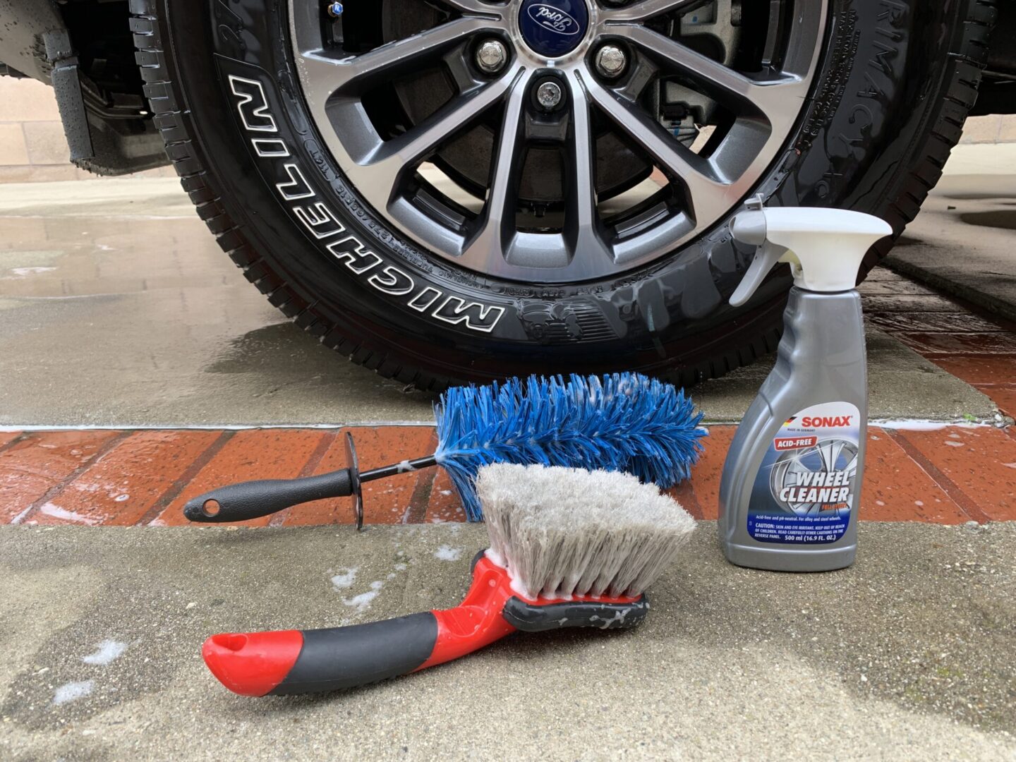 The Best Wheel Cleaner - Mothers vs Sonax 2021