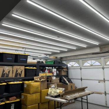 Installing Barrina T5 LED Shop Lights In My Garage