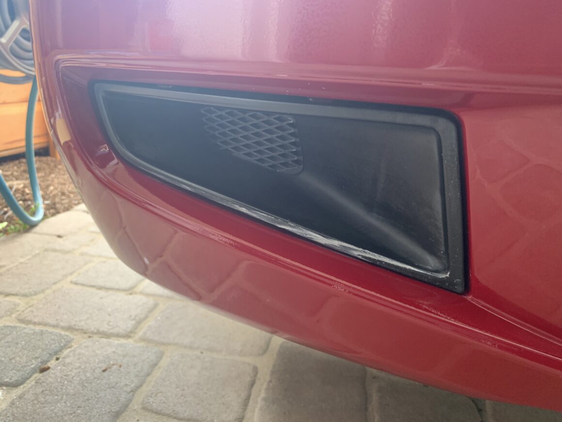 How To Remove Polish Or Compound From A Car’s Plastic Trim?