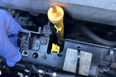 Broken Oil Dipstick and Oil Dipstick Tube: Audi TT MK1 (2000-2006)