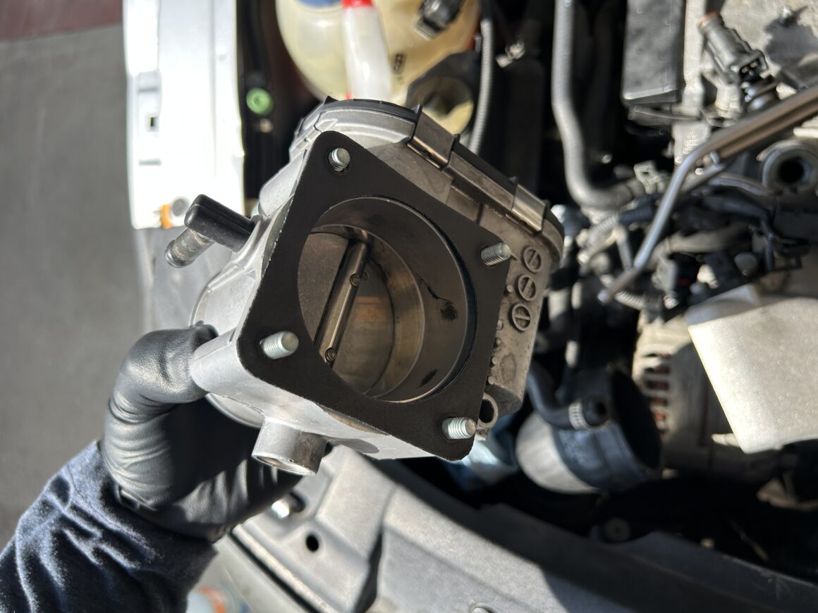Throttle Body Cleaning and Gasket Install: Audi TT MK1 (2000-2006)