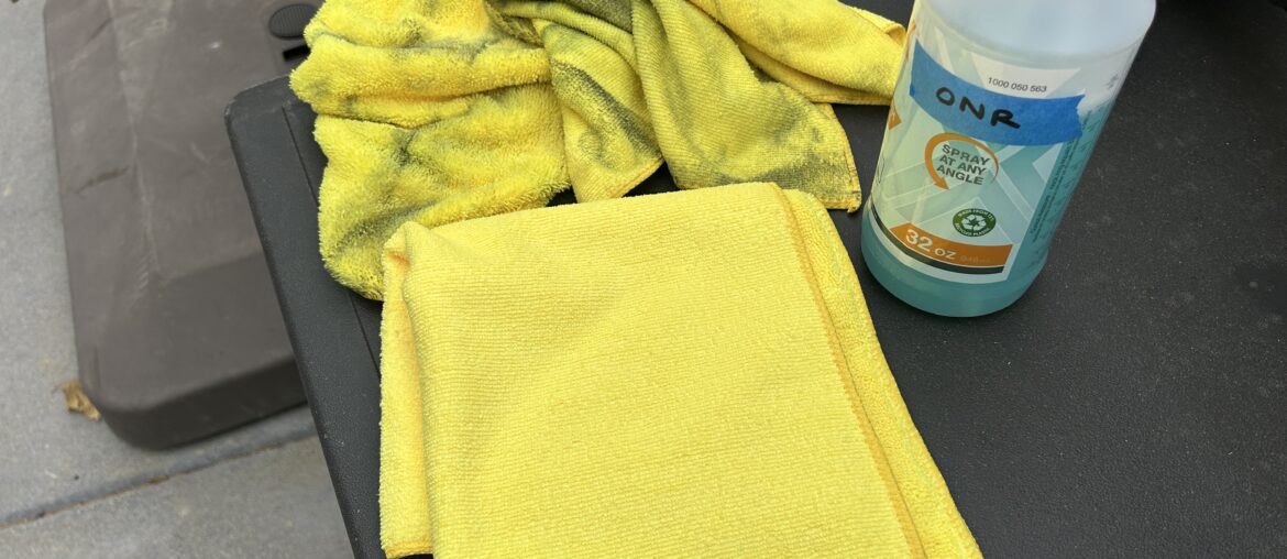How To Waterless Wash Your Car