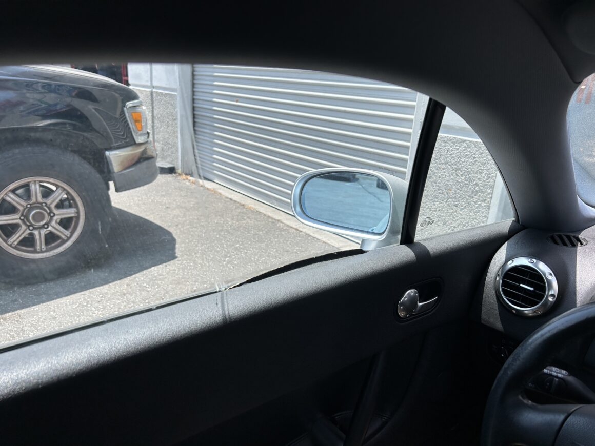 Repairing the Upper Edge of Door Panels: Audi TT MK1 (2000-2006)